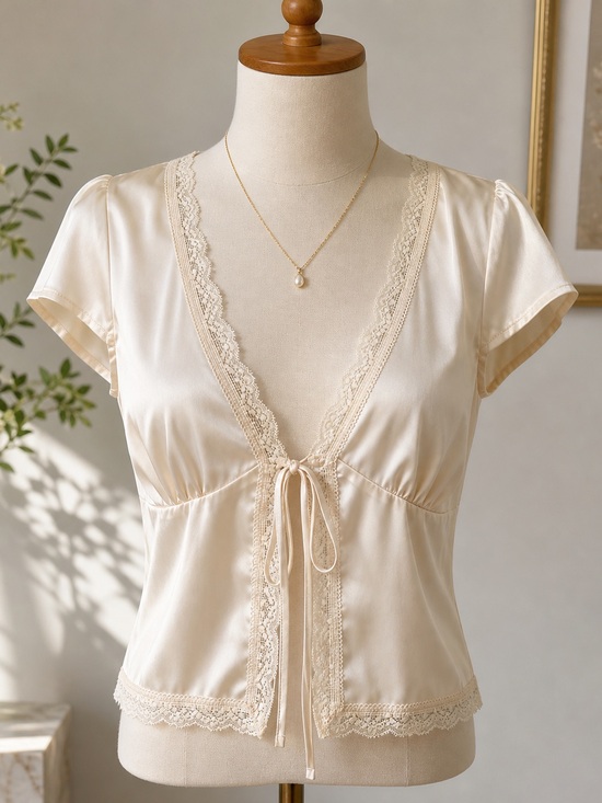 Forever 21 Other - Vintage Cream Satin/Silk tie front cardigan babydoll top with lace trim